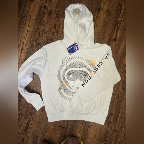 Ultimate Gaming Hoodie Champion M nwt $70 White Cool Students gamer graphics - Picture 12 of 16